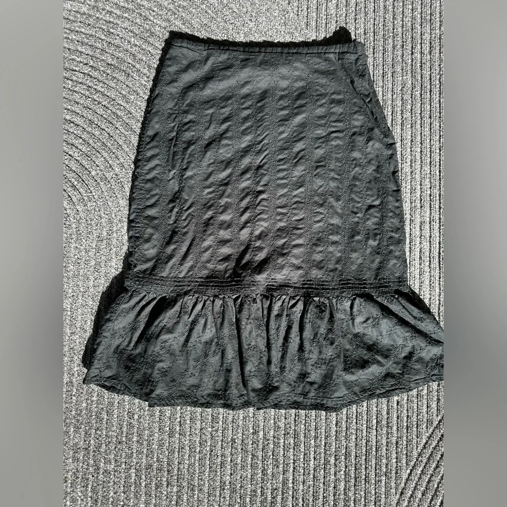 GAP Black Embroidered Midi Pencil Skirt Minimalist Cottagecore